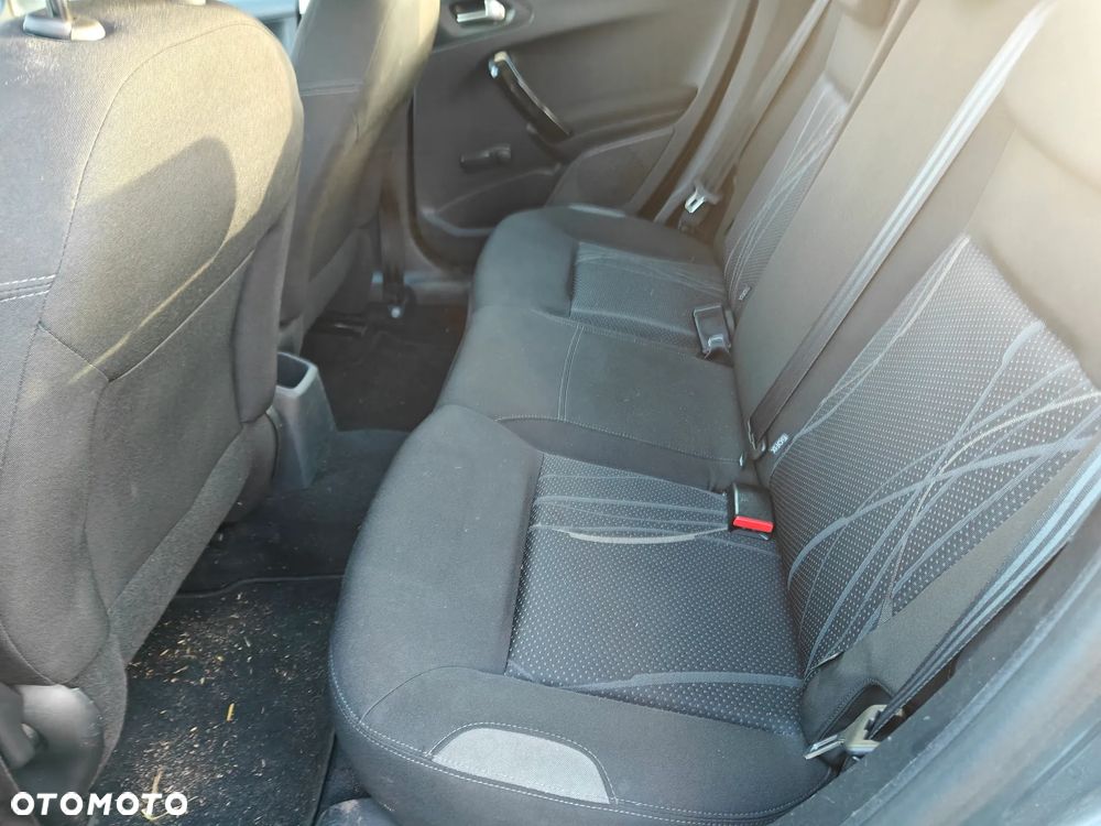 Peugeot 208 82 VTI Style - 11