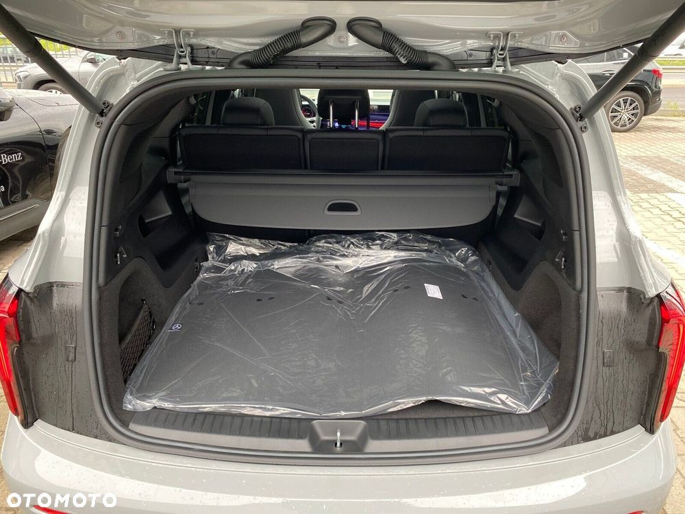 Mercedes-Benz GLB - 29