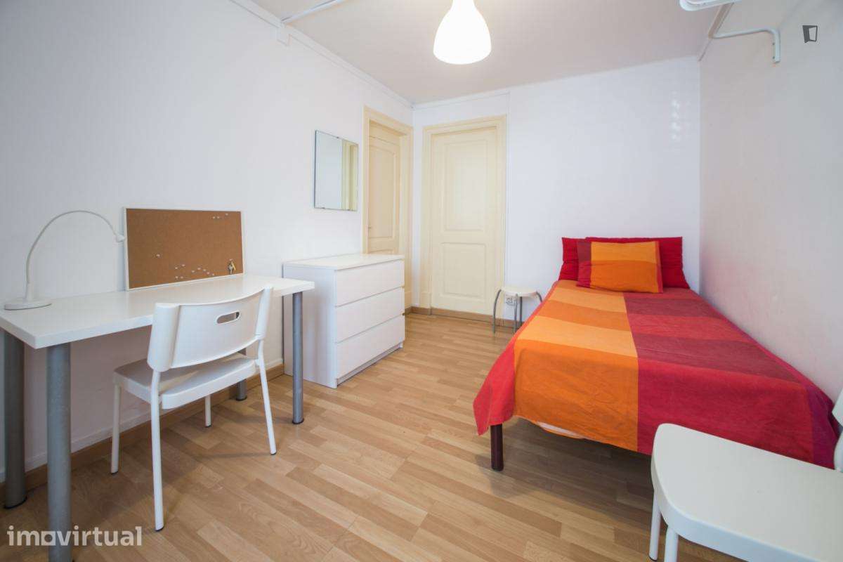 Quarto - localizado em Picoas Lisbon - Grande imagem: 4/16
