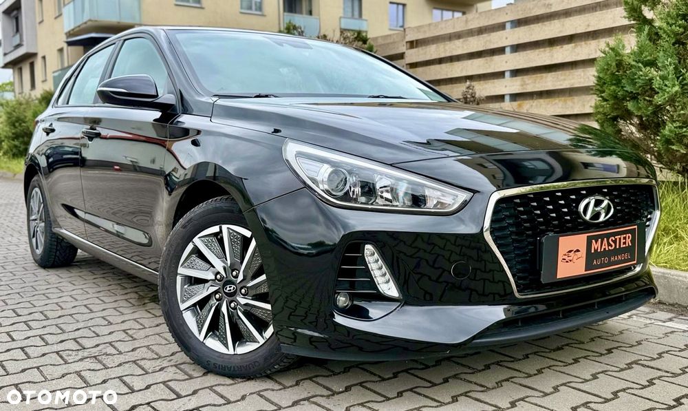 Hyundai i30 blue 1.4 Style - 1