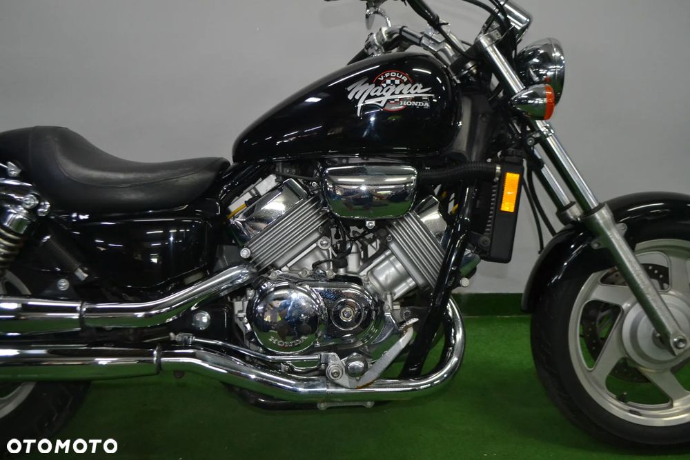 Honda VF - 6
