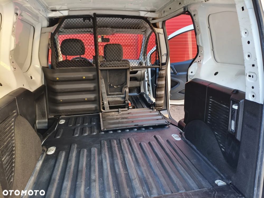 Peugeot Partner - 25