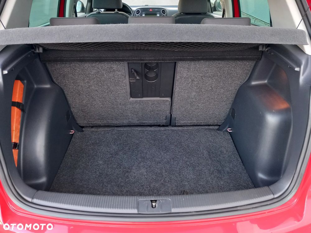 Volkswagen Golf Plus - 12