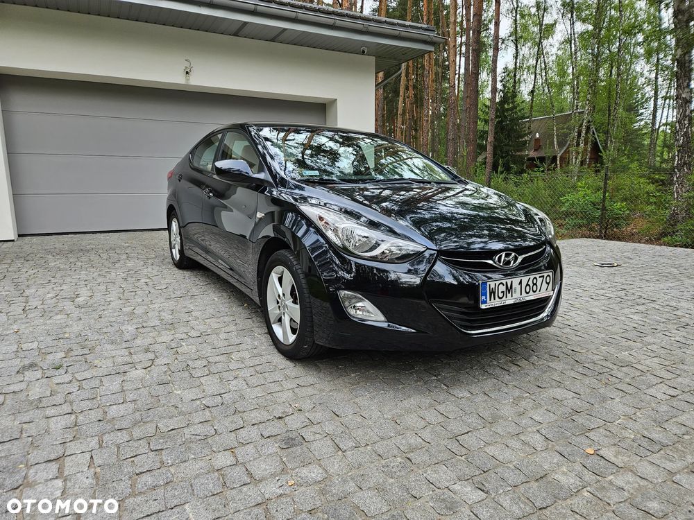 Hyundai Elantra 1.6 Comfort - 2