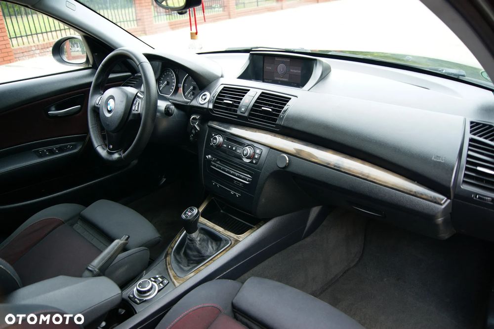 BMW Seria 1 120d - 30