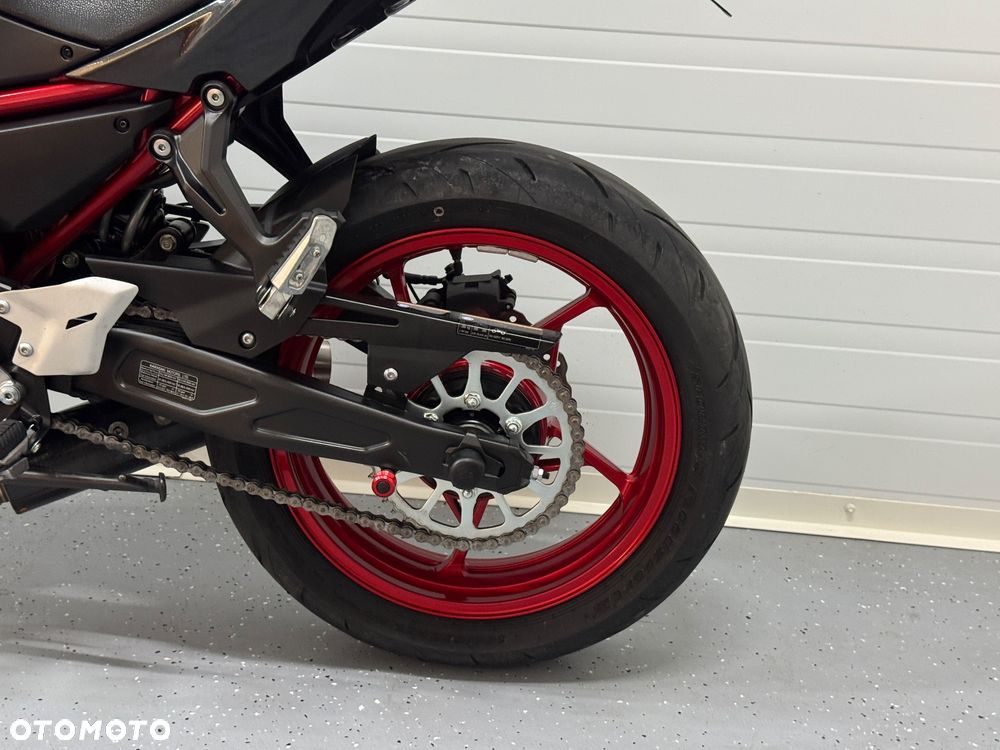 Kawasaki Z 650 - 18
