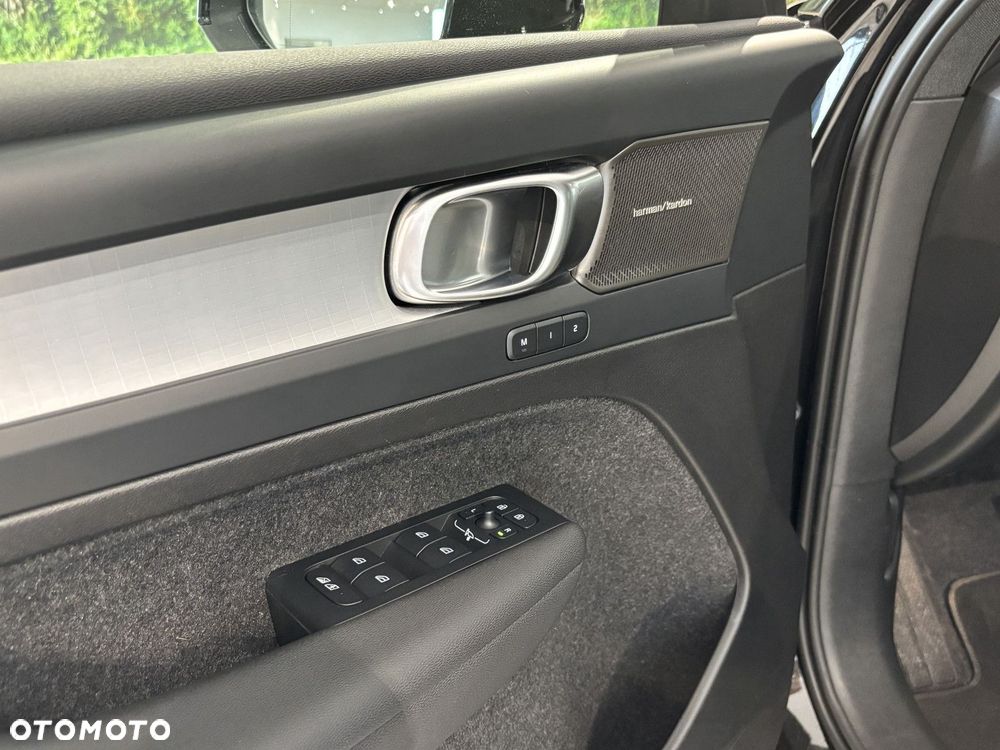 Volvo XC 40 - 21