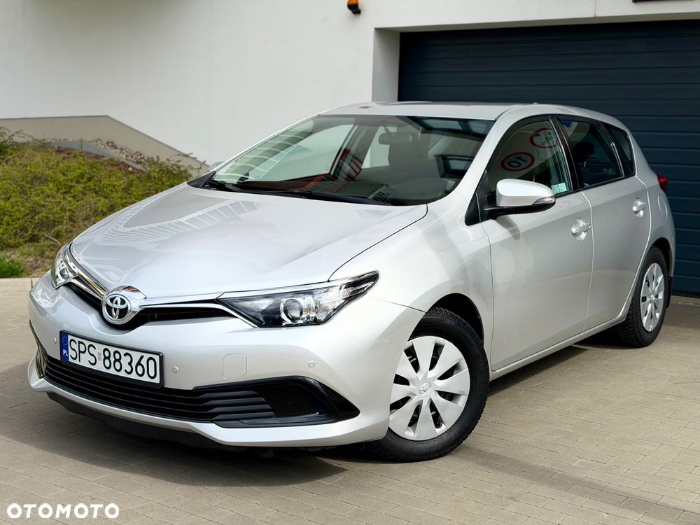 Toyota Auris 1.33 VVT-i Comfort - 1