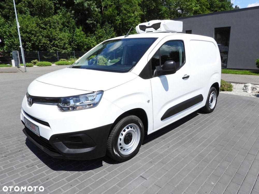 Toyota PROACE CITY  FURGON CHŁODNIA  -15*C ZASILANIE 230V TEMPOMAT KLIMATYZACJA  100KM - 7