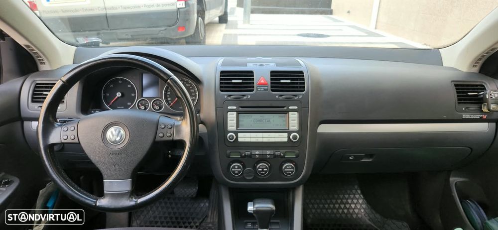 VW Golf 1.9 TDi Confortline DSG - 10