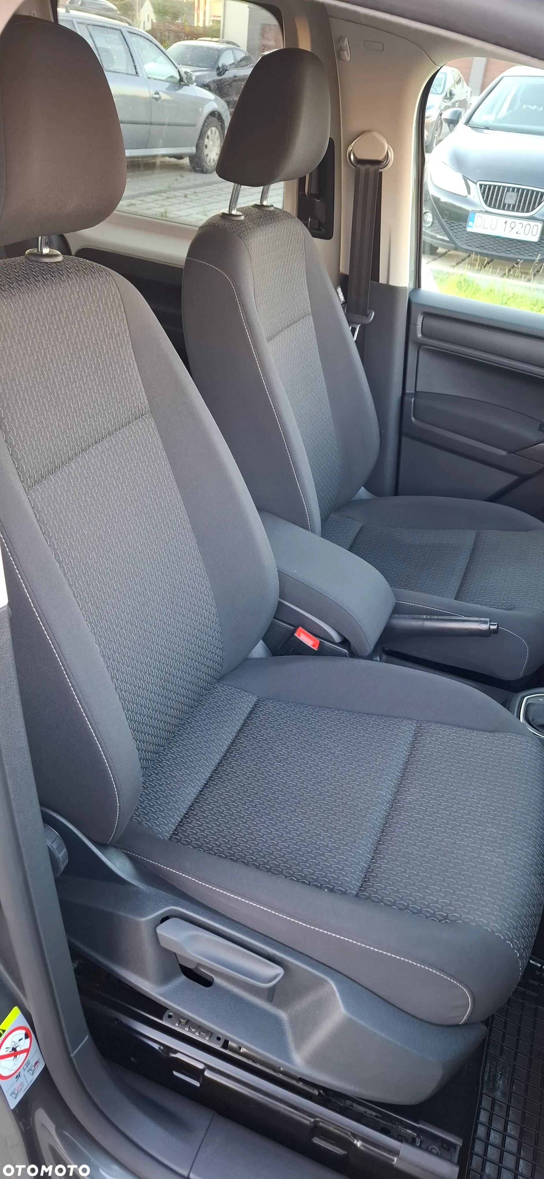 Volkswagen Caddy Maxi 1.4 TSI Trendline DSG - 12