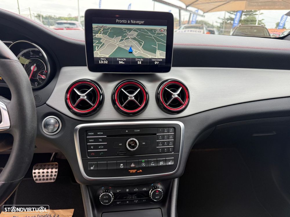 Mercedes-Benz CLA 45 AMG Shooting Brake 4-Matic - 23