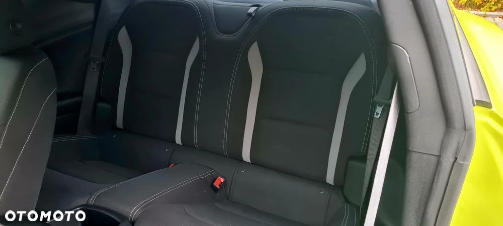 Chevrolet Camaro Coupe 2.0 - 33