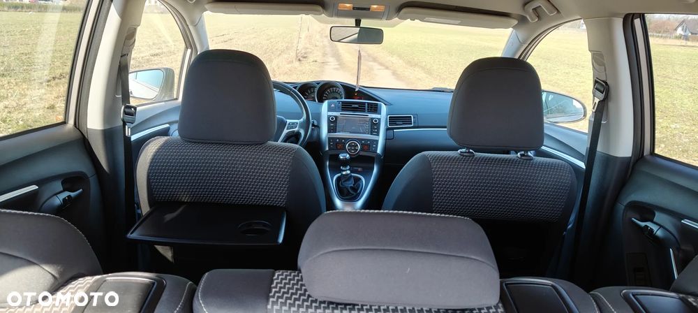 Toyota Verso 2.0 D-4D 5-Sitzer Executive - 18