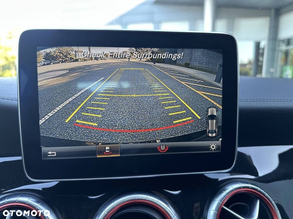 Mercedes-Benz CLA 45 AMG 4Matic 7G-DCT - 31