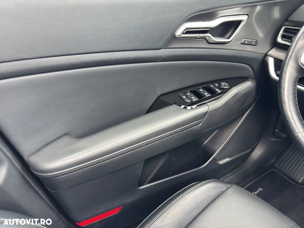 Kia Sportage 1.6 T-GDI PHEV 6AT 4x4 Business Line - 15