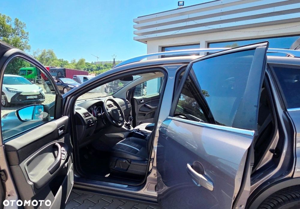 Ford Kuga - 35