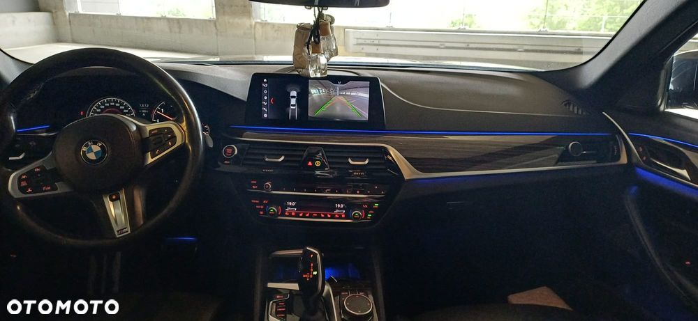 BMW Seria 5 530d xDrive - 6