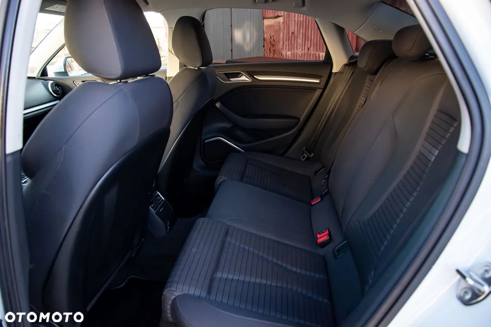 Audi A3 Limousine 1.8 TFSI quattro S tronic S line Sportpaket - 12