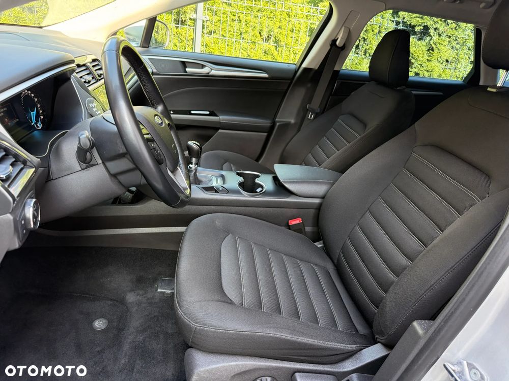 Ford Mondeo - 16