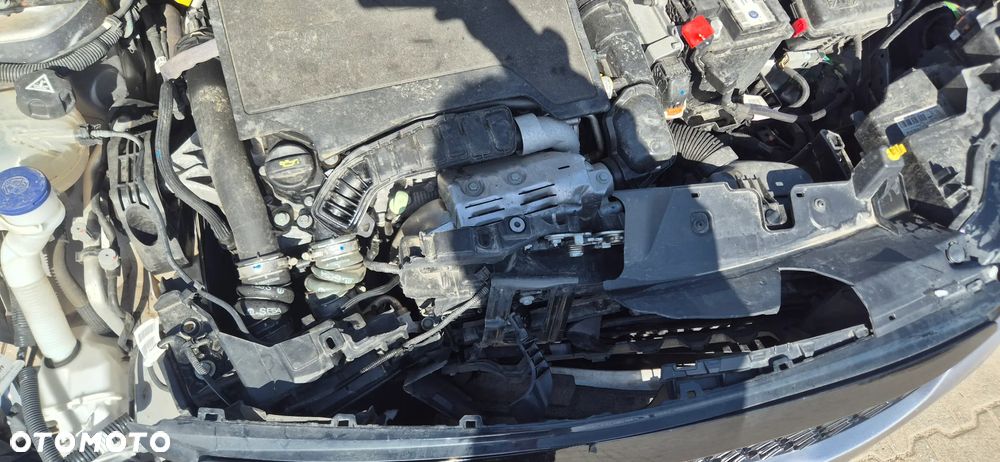 Peugeot 2008 1.2 PureTech GT Line S&S - 16