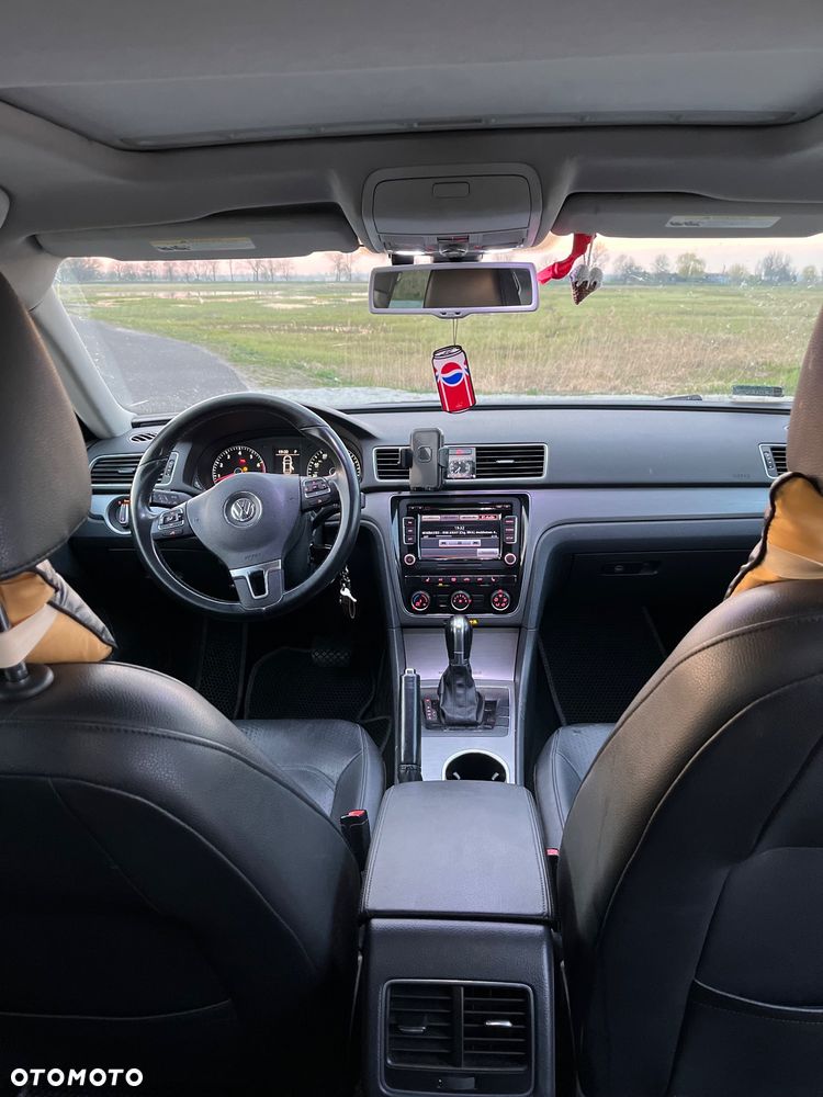 Volkswagen Passat - 7