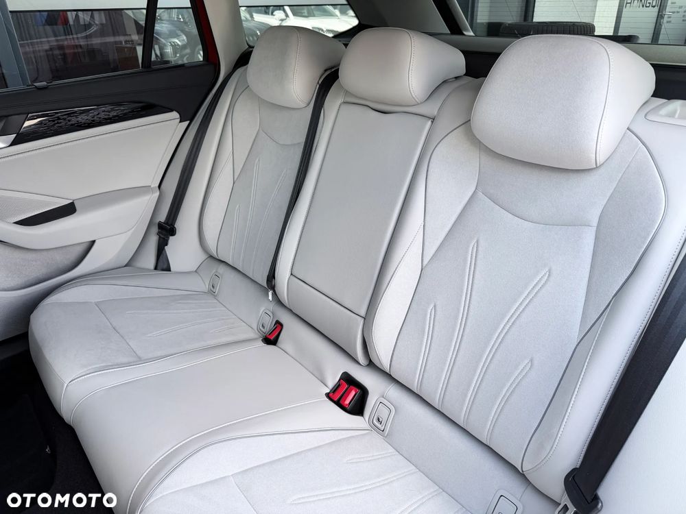 Volkswagen Passat 2.0 TDI EVO Elegance DSG - 29