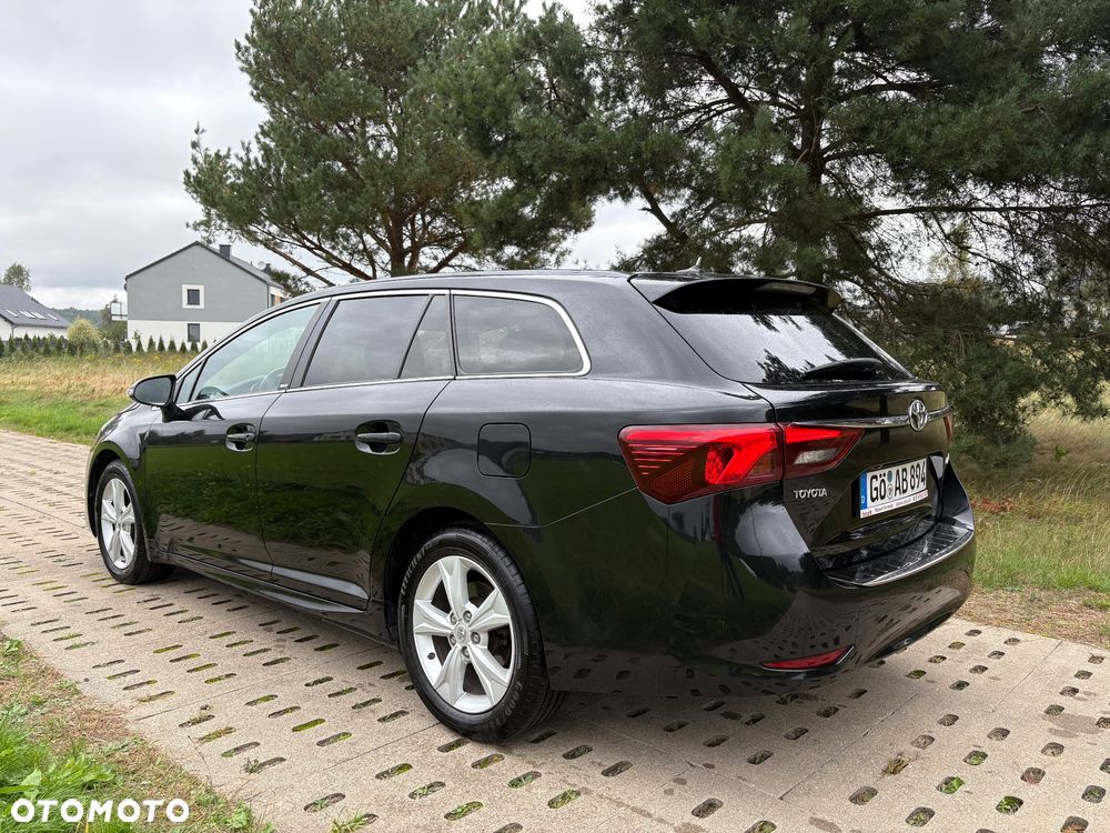 Toyota Avensis Touring Sports 2.0 D-4D Edition S+ - 11