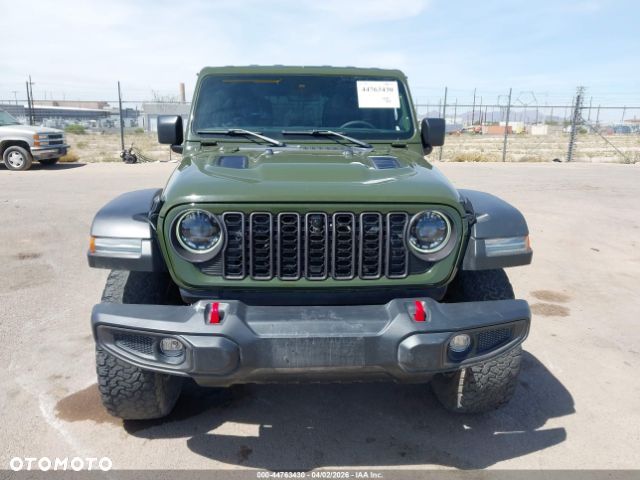 Jeep Wrangler - 11
