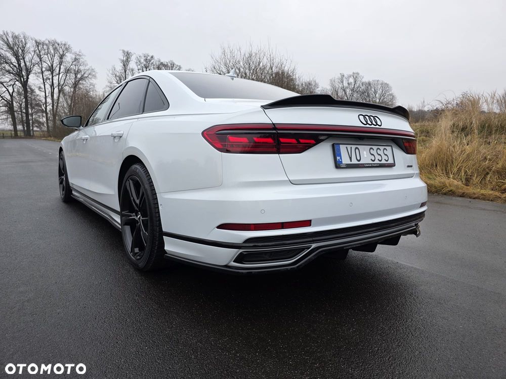 Audi A8 - 7