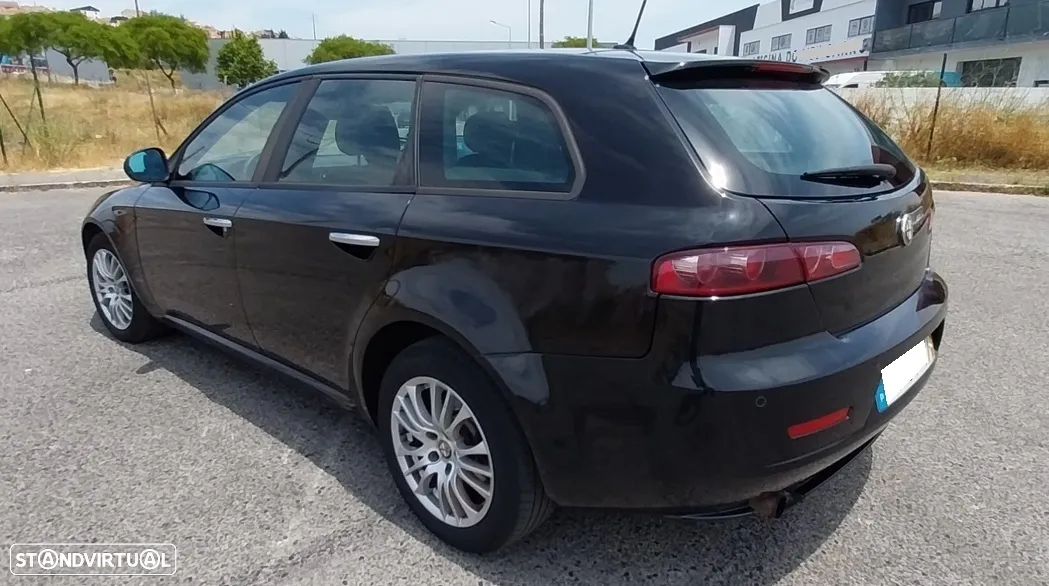 Alfa Romeo 159 Sportwagon 1.9 JTDm 8V Executiva - 45
