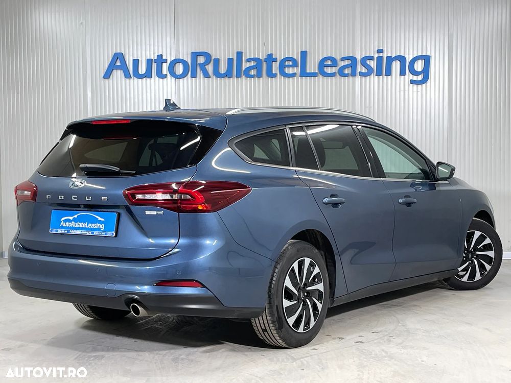 Ford Focus 1.0 EcoBoost Hybrid Aut. TITANIUM - 3