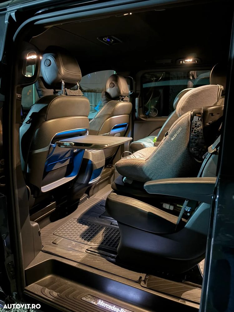 Mercedes-Benz V 300 d Extralang 4Matic 9G-TRONIC Avantgarde - 11