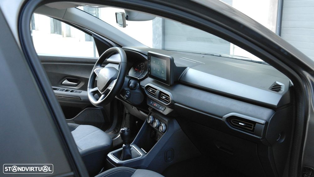 Dacia Jogger 1.2 ECO-G Extreme 7L - 25