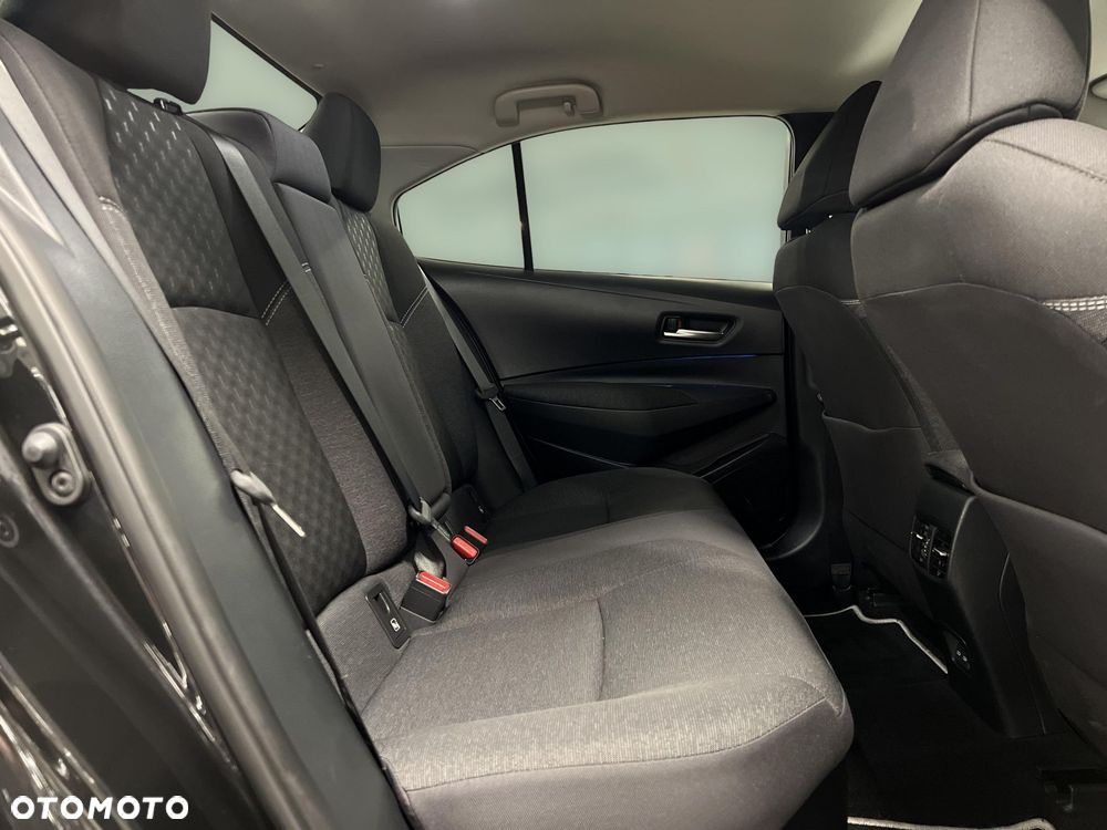 Toyota Corolla 1.8 Hybrid Style - 12