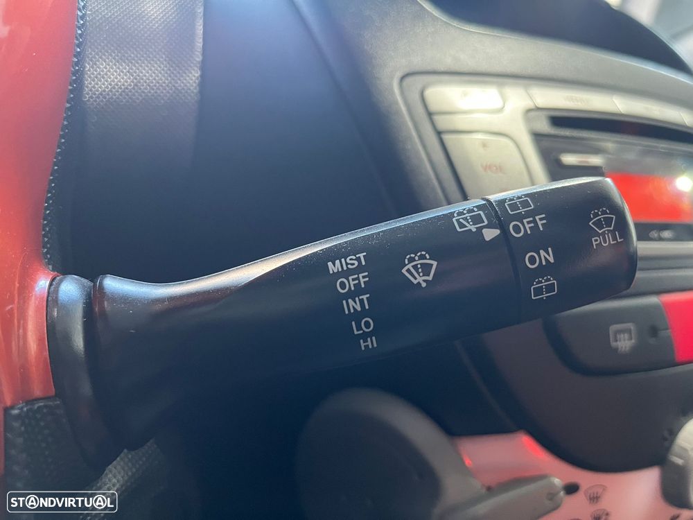 Toyota Aygo 1.0 + Sport Pack VSC - 27