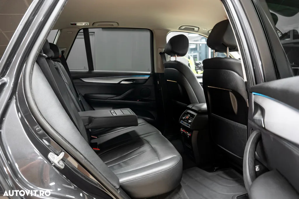 BMW X5 xDrive30d - 34