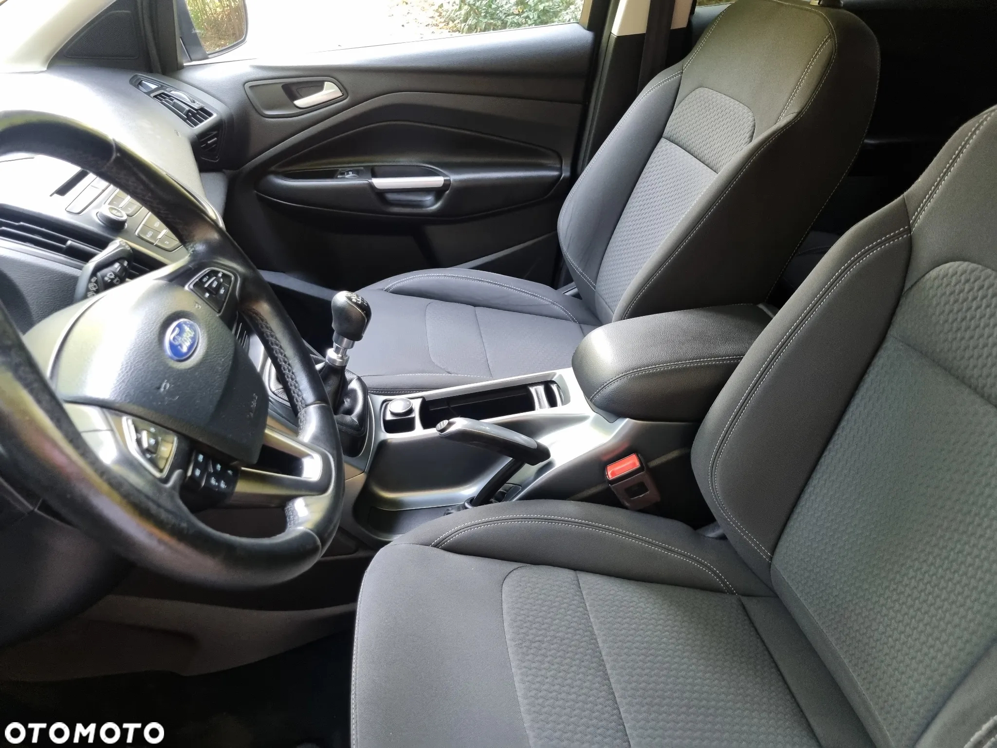 Ford Kuga 1.5 EcoBoost FWD Titanium ASS - 19