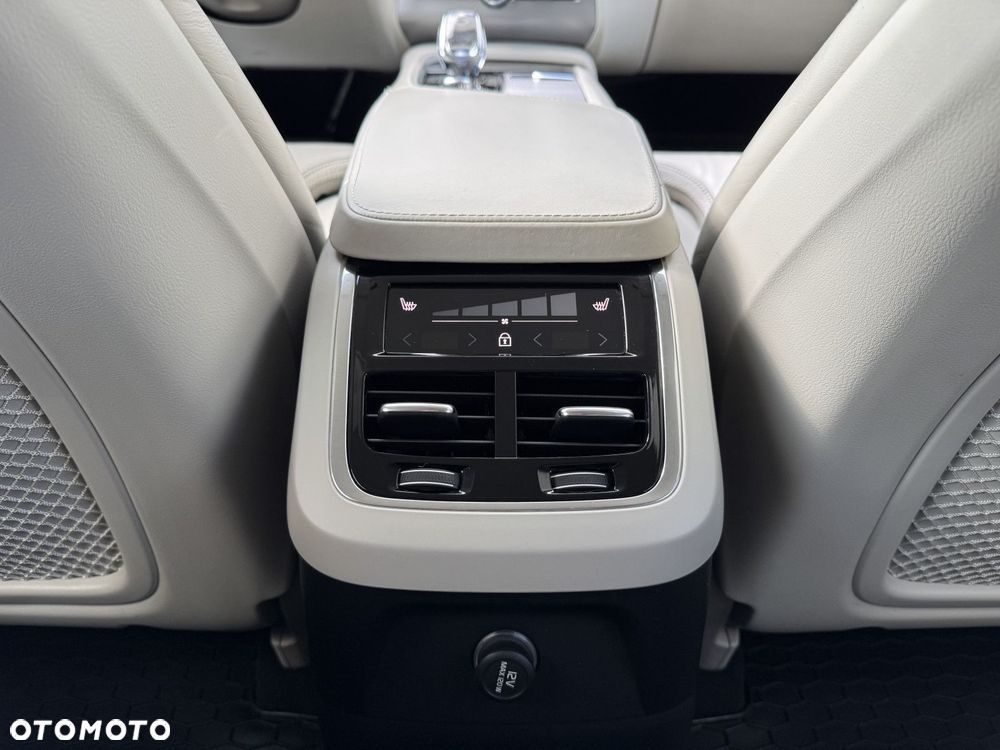 Volvo XC 90 - 24