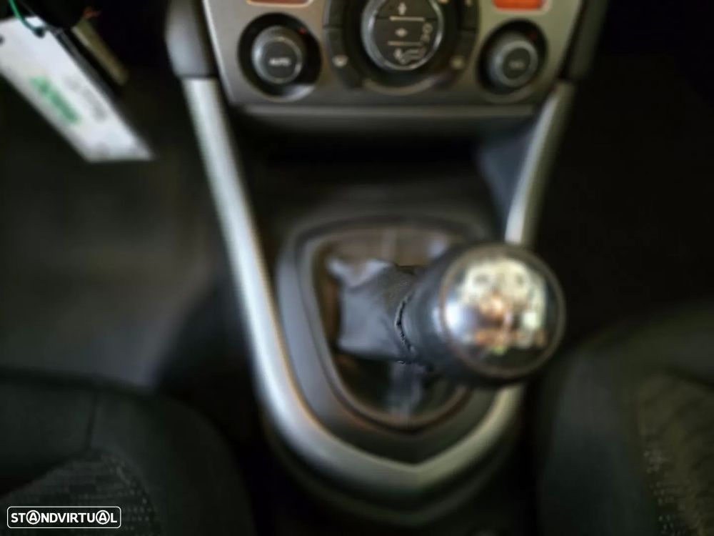 Peugeot 308 SW 1.6 HDi Sport CVM6 - 15