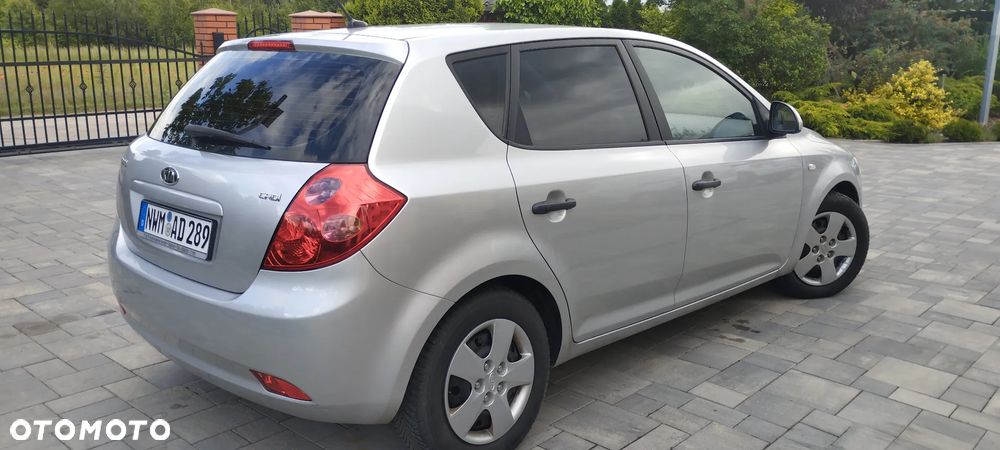 Kia Ceed 1.6 CRDi LX - 18