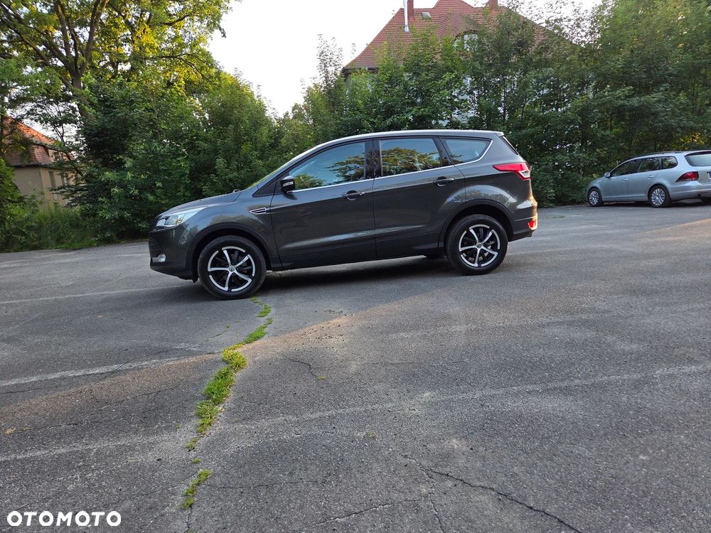 Ford Kuga - 12