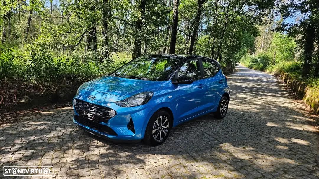 Hyundai i10 1.0 Fifa World Cup Edition - 1