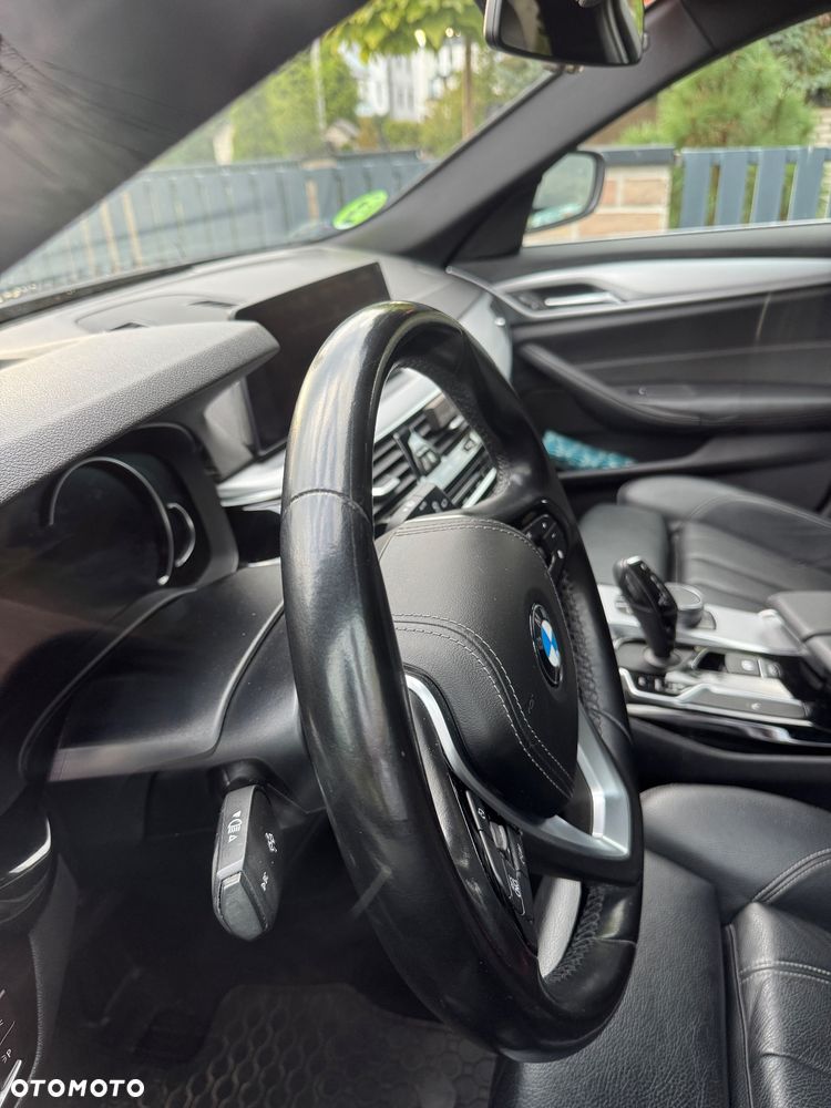 BMW Seria 5 525d Touring Luxury Line - 6