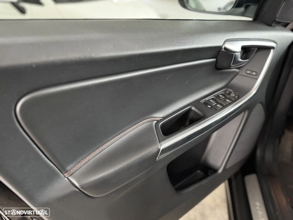 Volvo XC 60 2.0 D3 VOR - 7