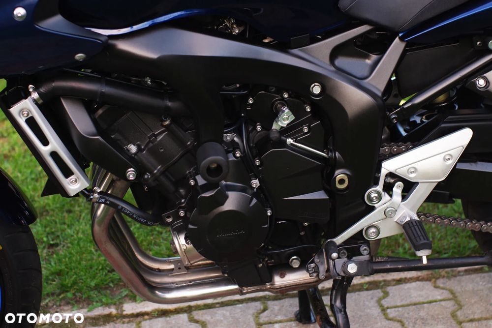 Yamaha FZ6 - 31