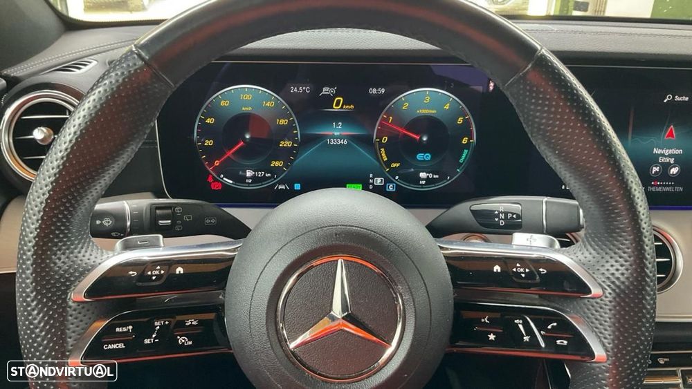 Mercedes-Benz E 300 de 4Matic 9G-TRONIC AMG Line - 4