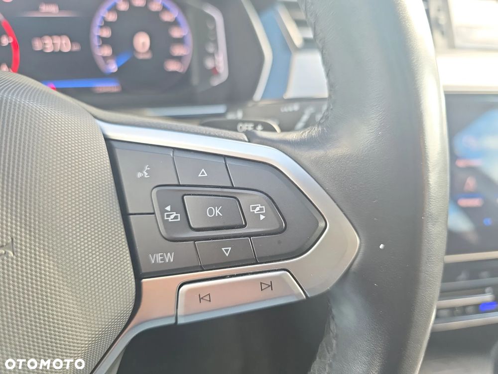 Volkswagen Passat - 17