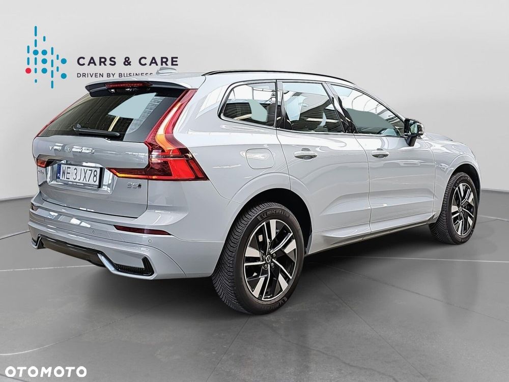 Volvo XC 60 B5 B AWD Plus Dark - 28