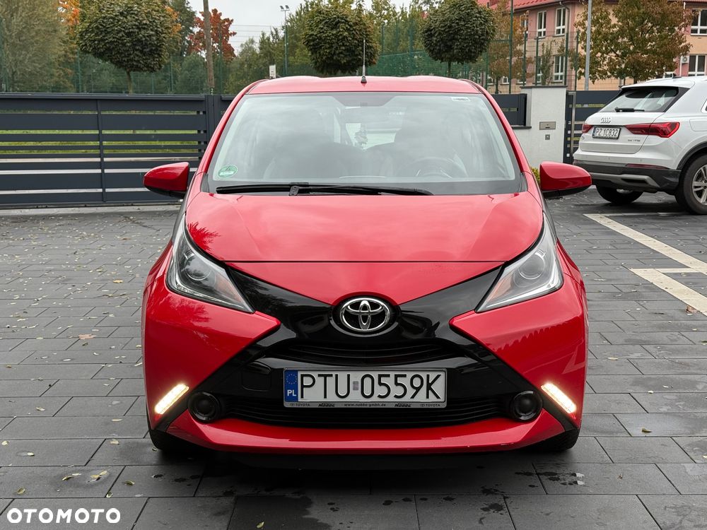 Toyota Aygo x-play - 3